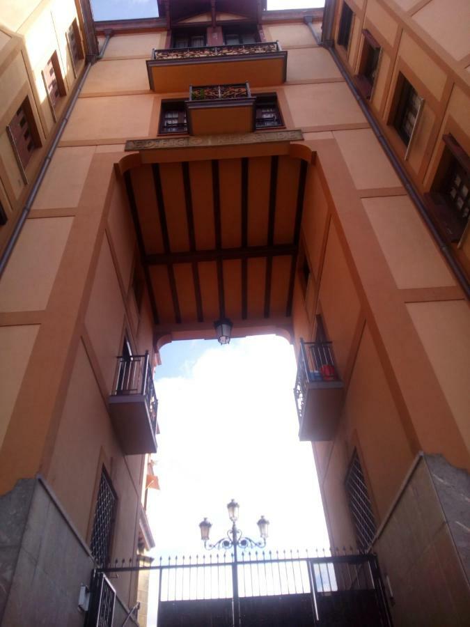 Los Fronterizos Otel Irun Dış mekan fotoğraf